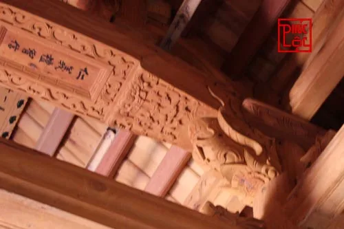 chữ viết trên câu đầu và nóc