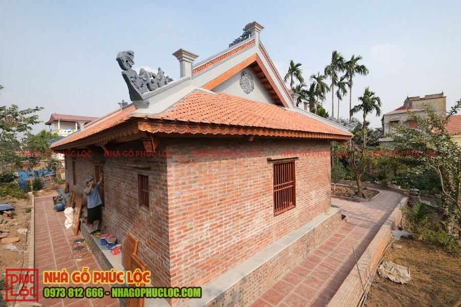 Quá trình hoàn thiện nhà gỗ gõ đỏ 5 gian 4 mái