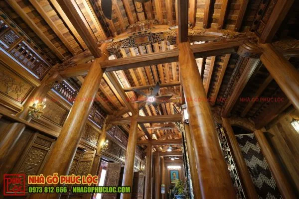 Bên trong nhà kẻ truyền khi lắp dựng xong 2
