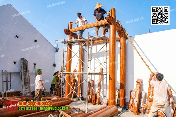 Thi-cong-nha-go-3-gian-7