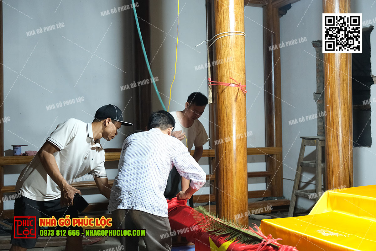 Cat-noc-nha-go-3-gian-co-hau-cung-11