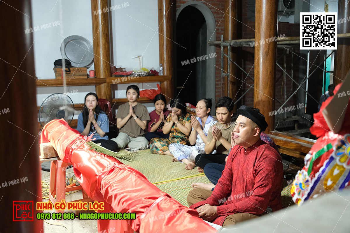 Cat-noc-nha-go-3-gian-co-hau-cung-2