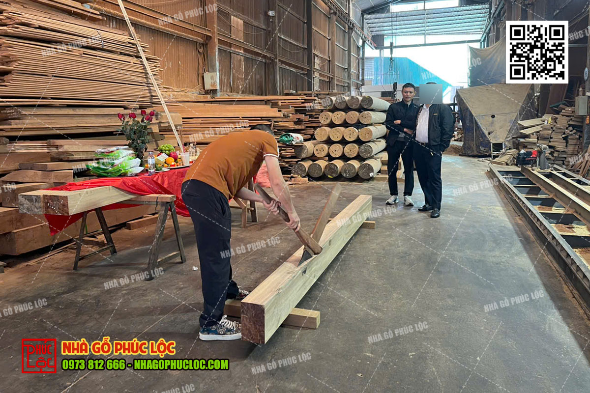 Nha-go-3-gian-22-cot-2