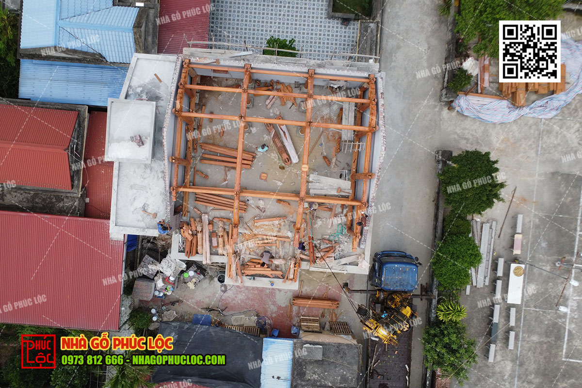 Nha-go-3-gian-go-do-13