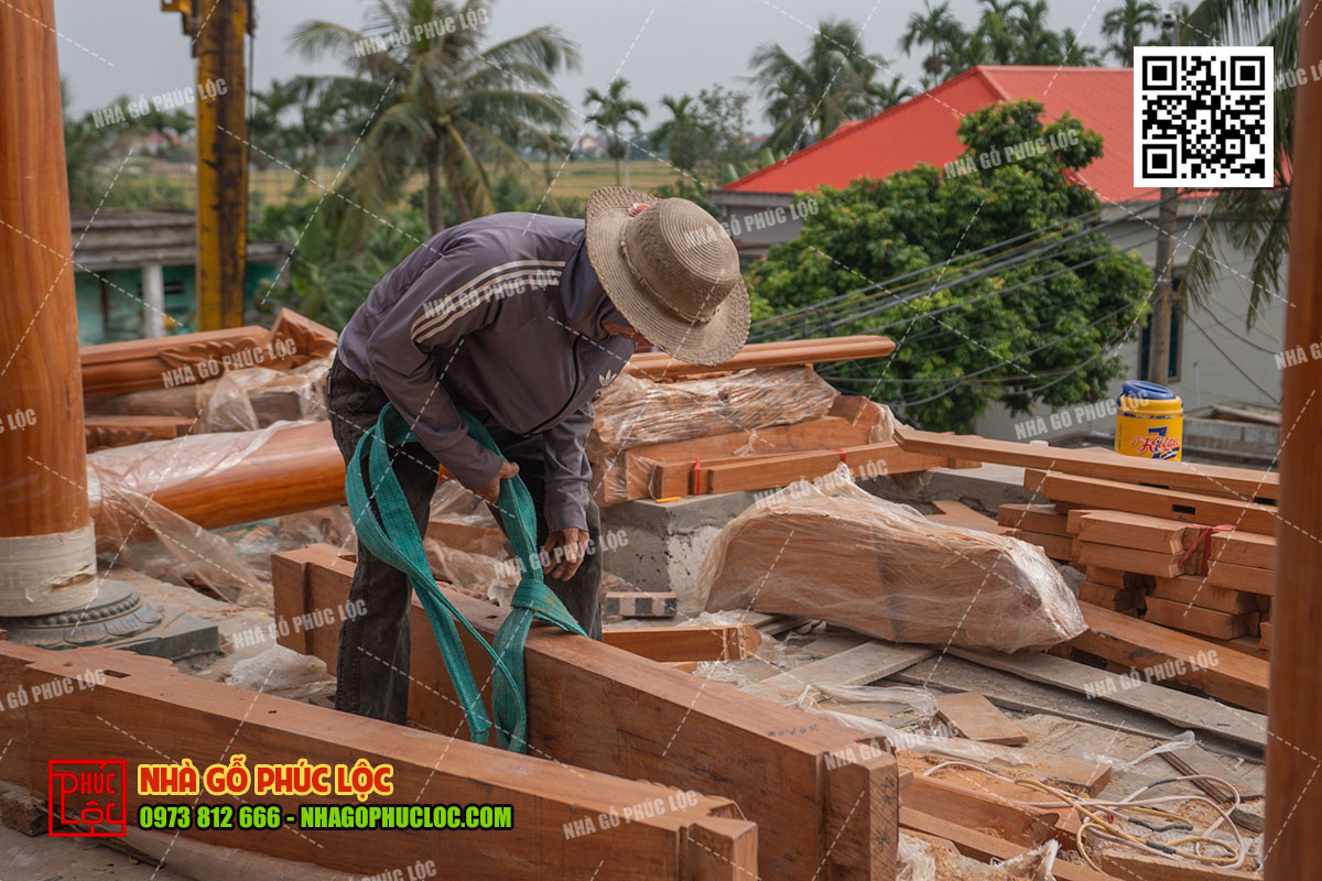 Nha-go-3-gian-go-do-16