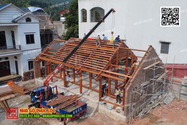 Cat-noc-nha-go-5-gian-thong-hien-3